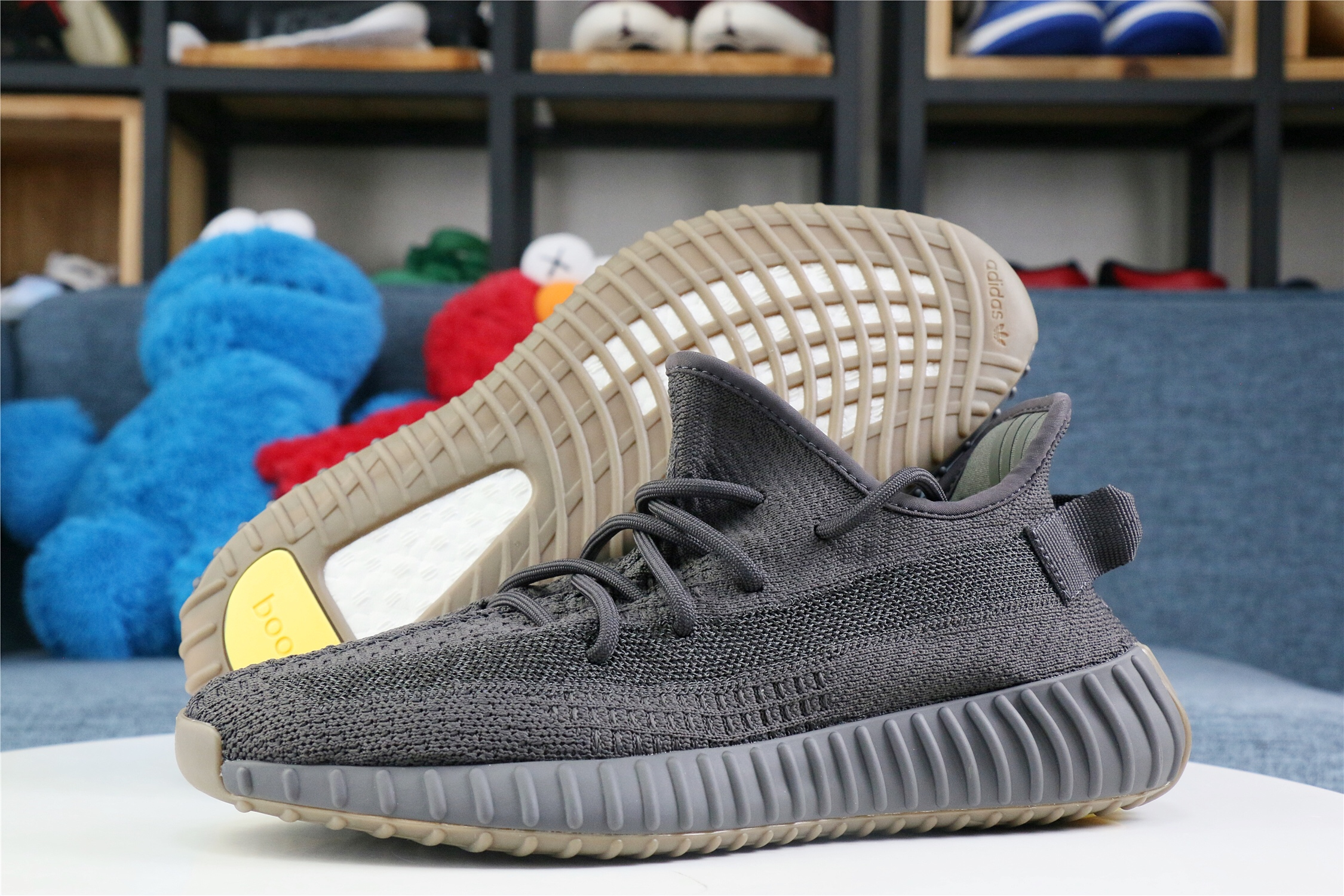 2020 Yeezy 350 V2  Cinder  Reflective (Ln5 A1)