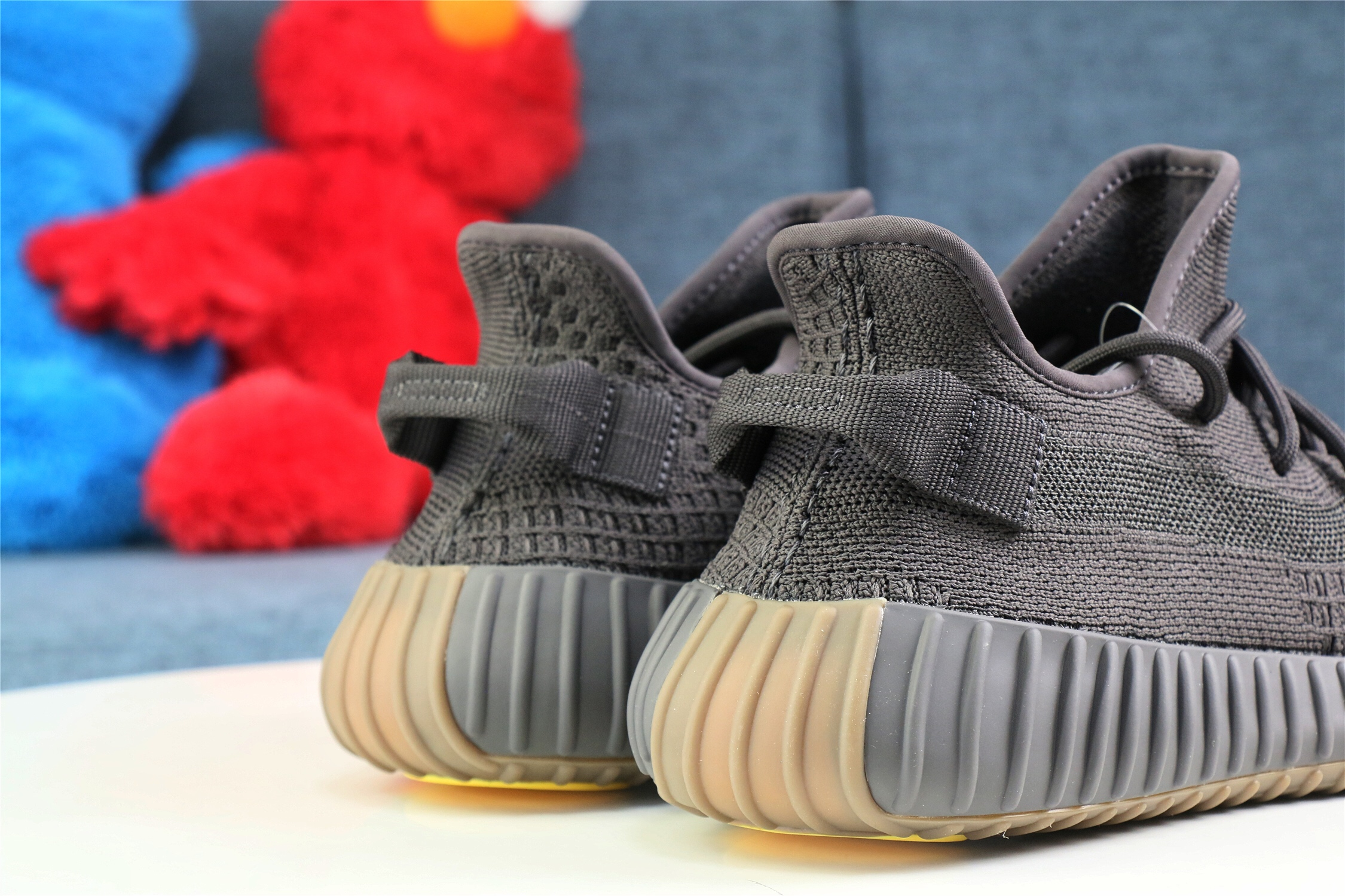 2020 Yeezy 350 V2  Cinder  Reflective (Ln5 A1)