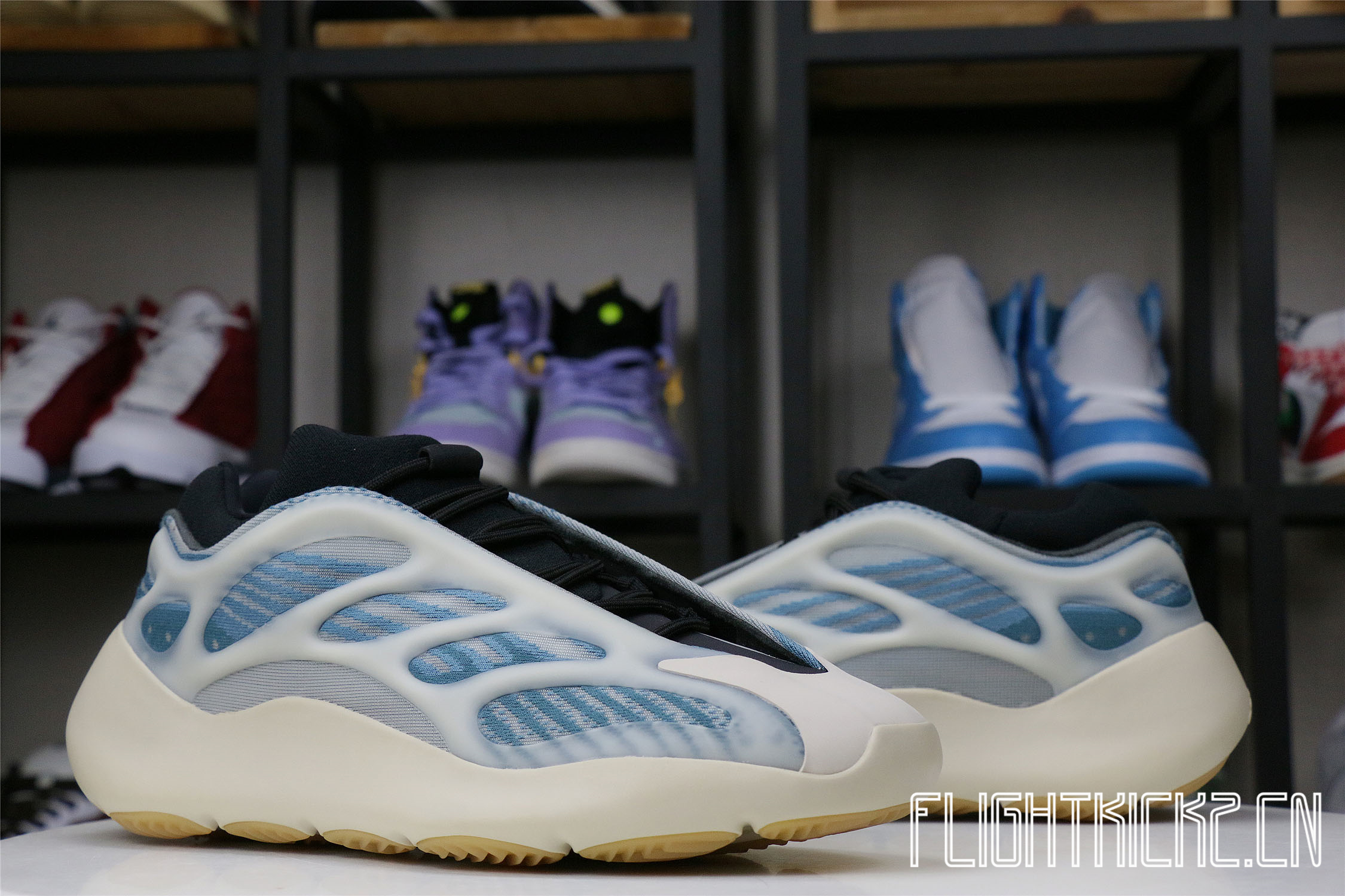 Yeezy 700 v3 “Kyanite” 2021