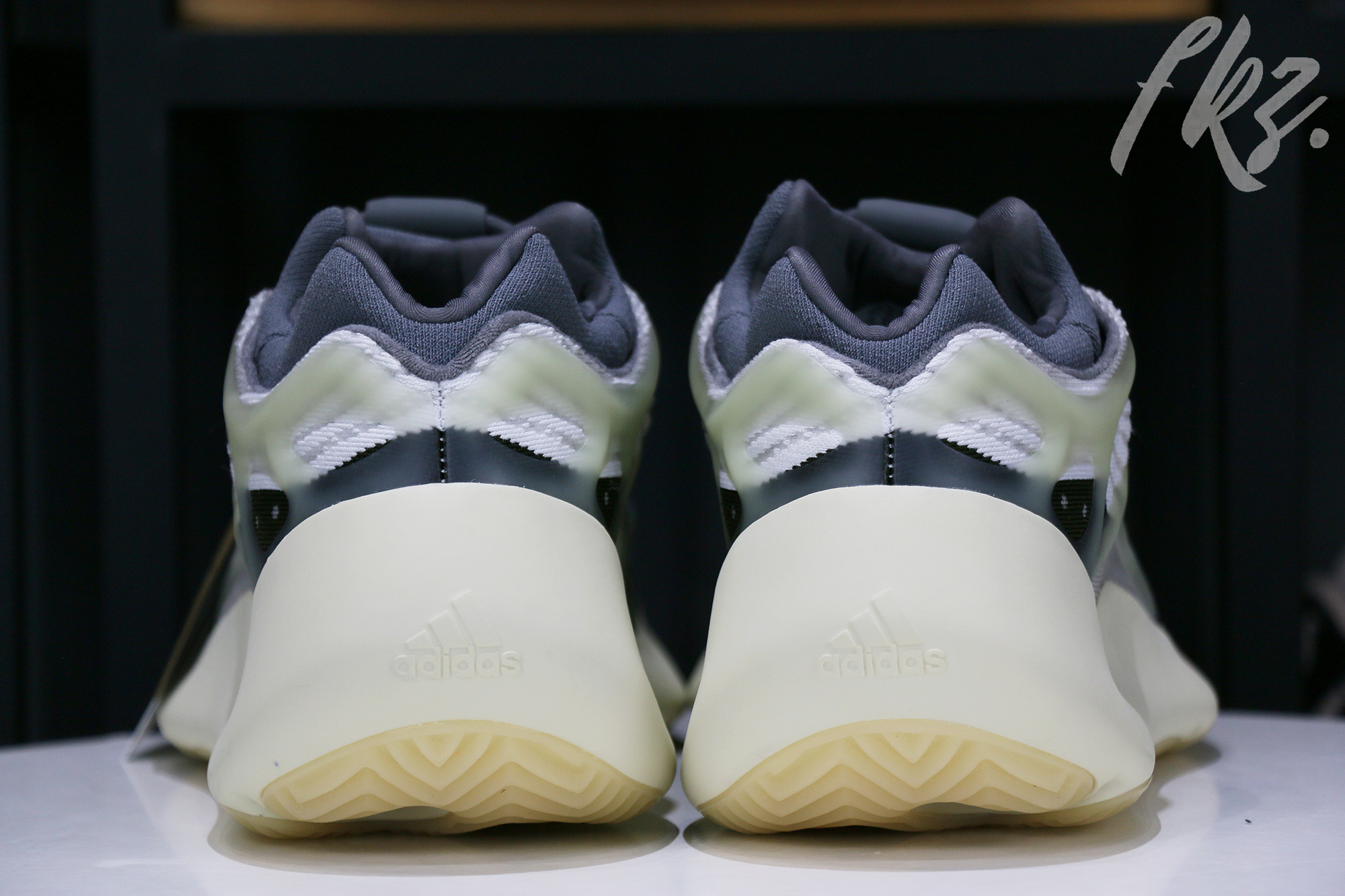 Yeezy 700 V3 ‘Fade Salt’ 2022