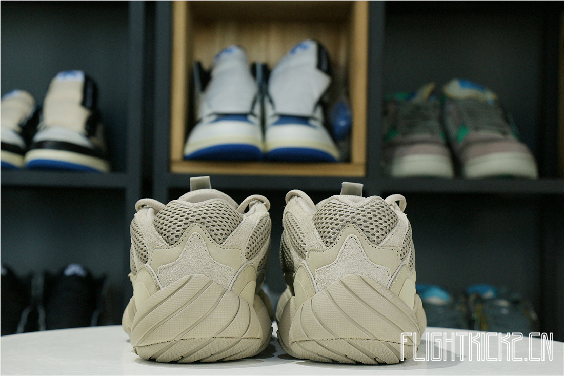 Yeezy Desert Rat 500  Taupe Light   2021