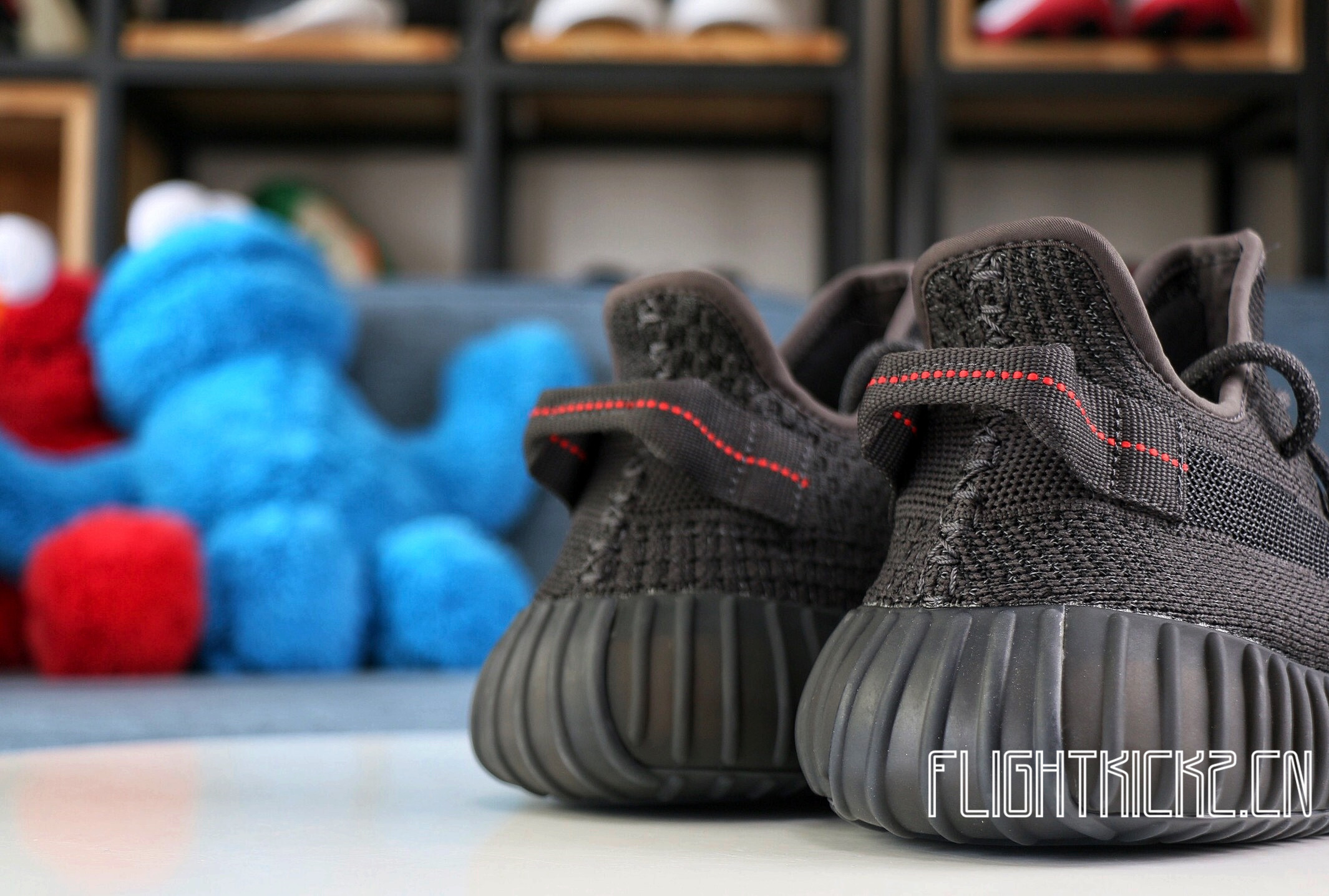 Yeezy 350 Boost V2 Black Static Black Reflective (LN5 A1)