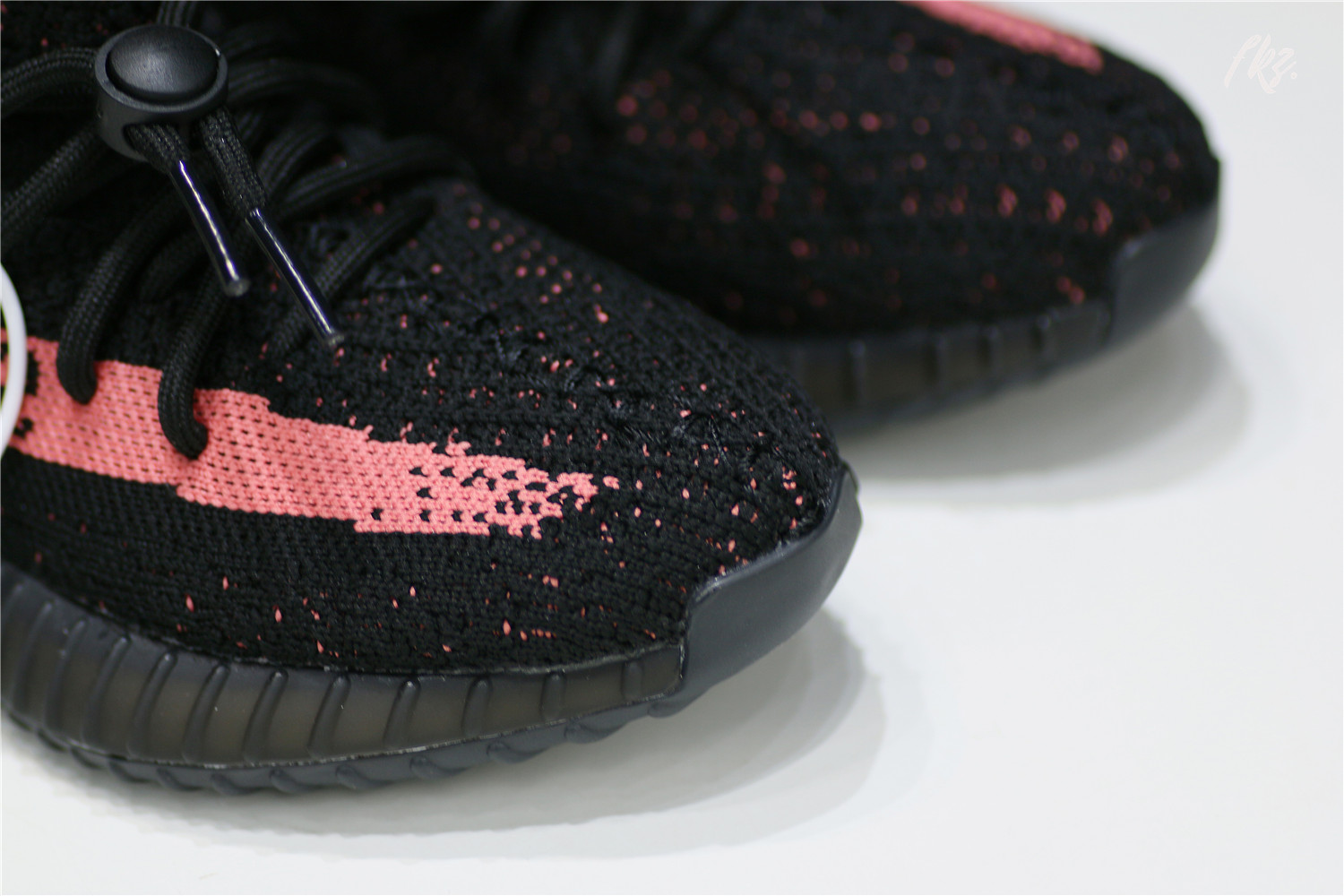 Yeezy 350 V2 Boost Core  Black Red Kid(Ln5 A1)
