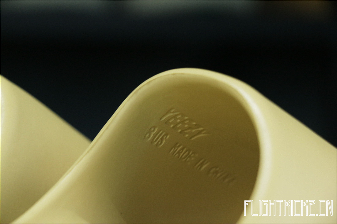Yeezy Slides Desert Sand 2019（FW6344沙色）