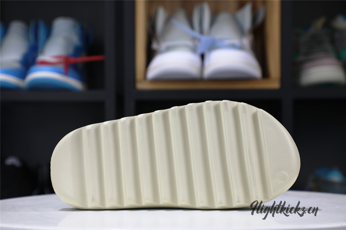 Kanye West Yeezy Slide Bone 2019（FW6345骨白）