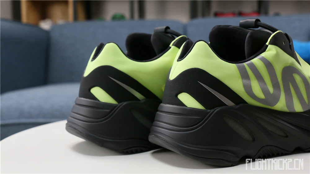 Yeezy Boost 700 MNVN Phosphor 2020
