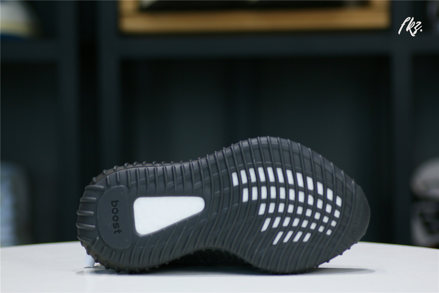 Yeezy 350 Boost V2 Black Static Black kid