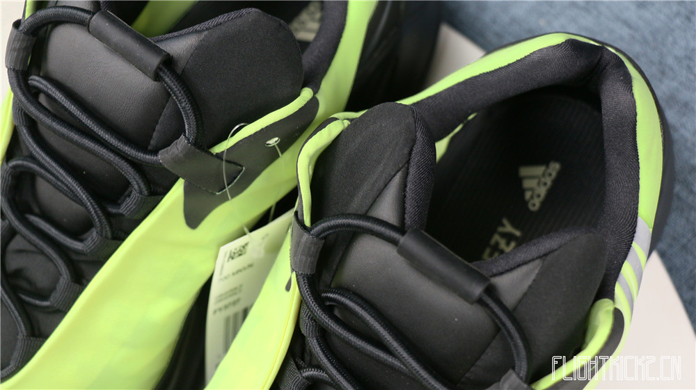 Yeezy Boost 700 MNVN Phosphor 2020