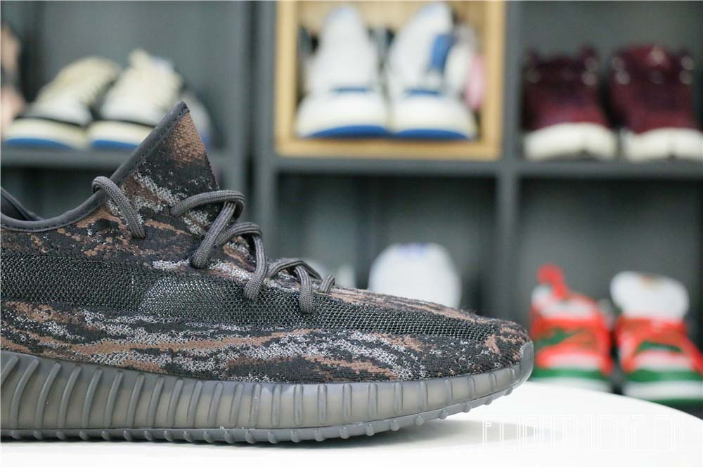 Yeezy Boost 350 V2 MX Rock(LN5 A1)