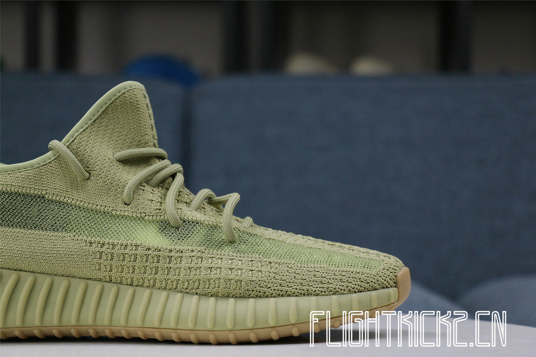 Yeezy Boost 350 V2  Sulfur  2020(LN5 A1)