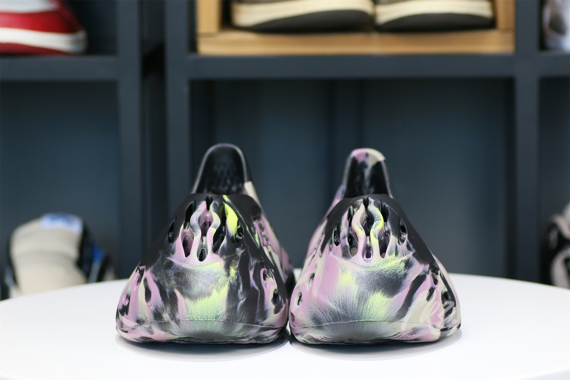 Yeezy Foam Runner “MX Carbon” 2022 (IG9562)