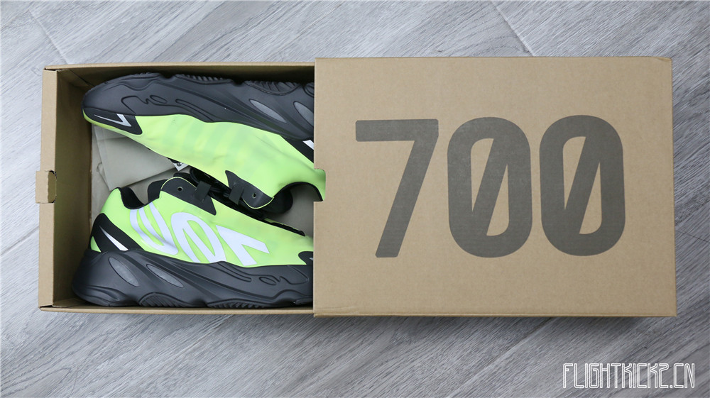 Yeezy Boost 700 MNVN Phosphor 2020