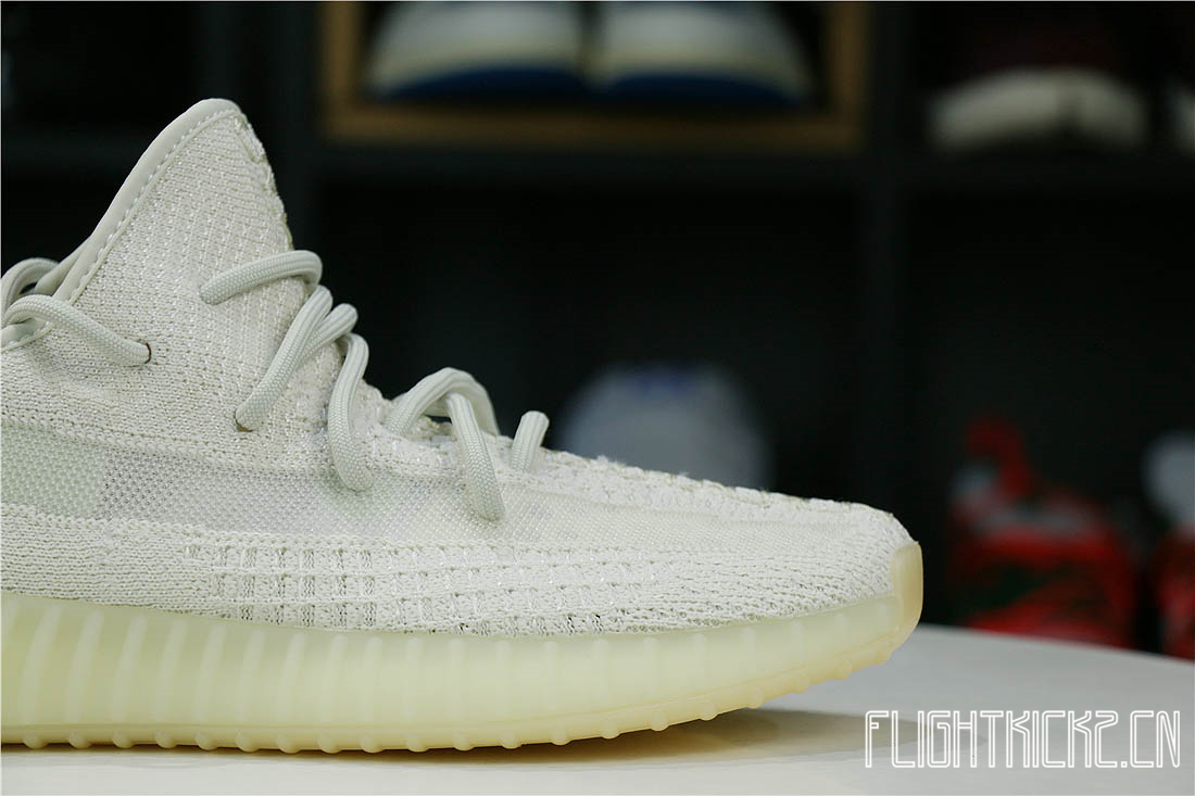 Yeezy 350 V2  Light  UV 2021