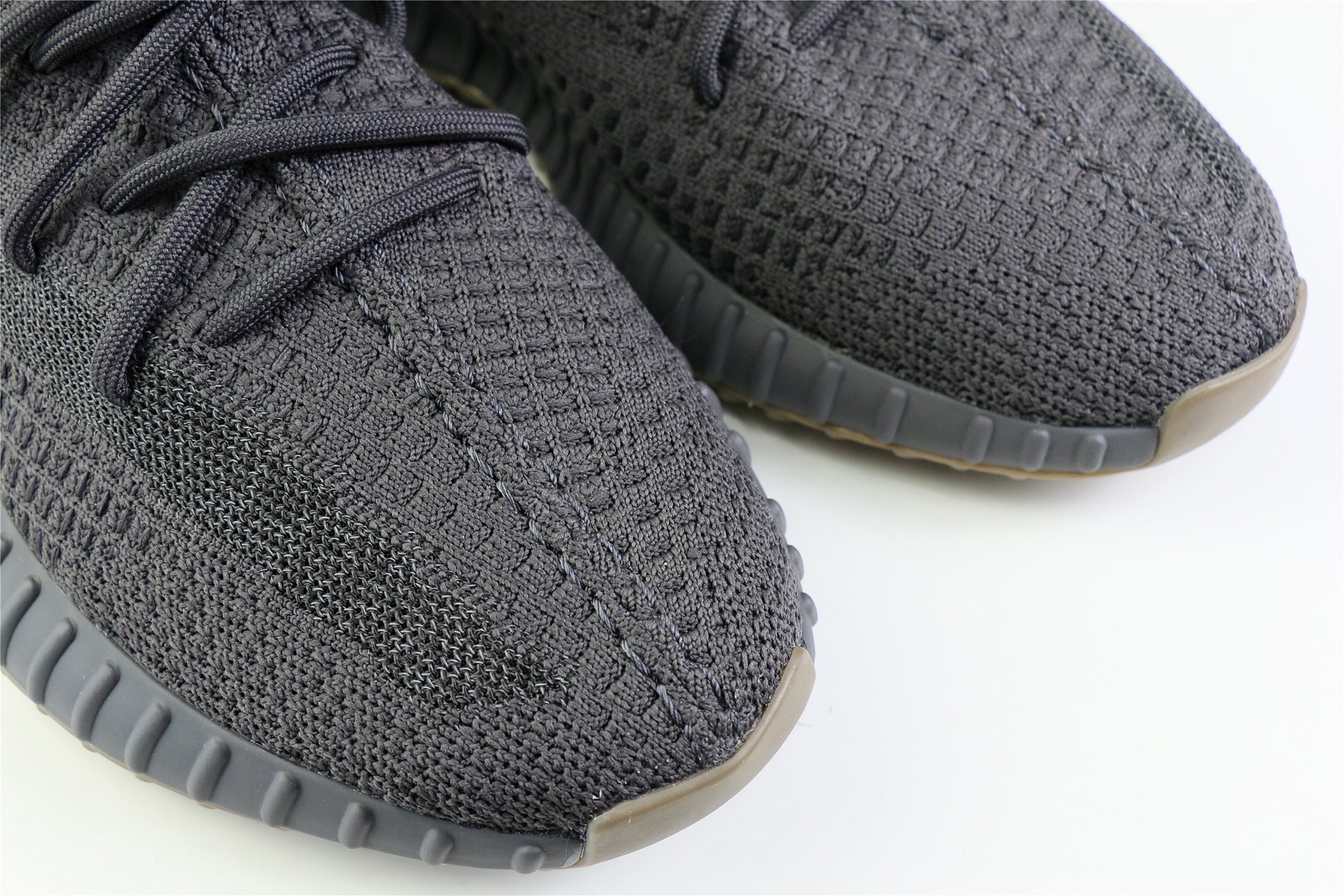 2020 Yeezy 350 V2  Cinder  Reflective (Ln5 A1)