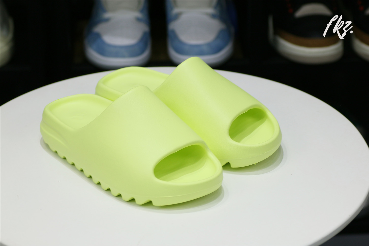 adidas Yeezy Slide Glow Green (2022) (Restock)