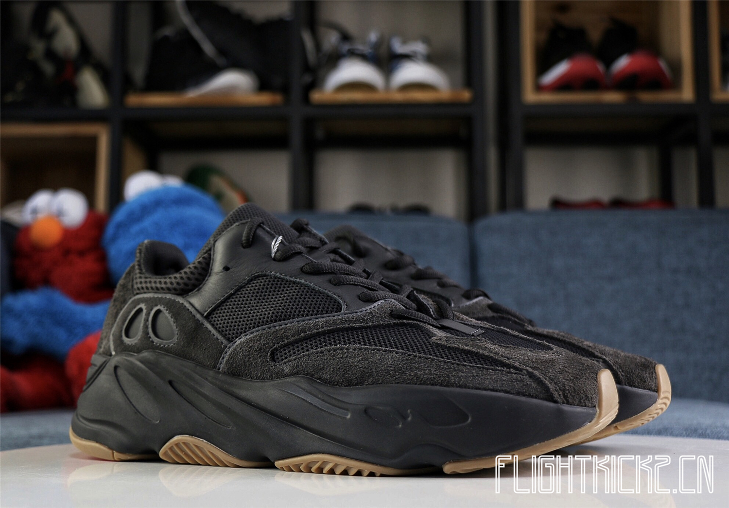 Yeezy Boost 700  Utility Black  2019