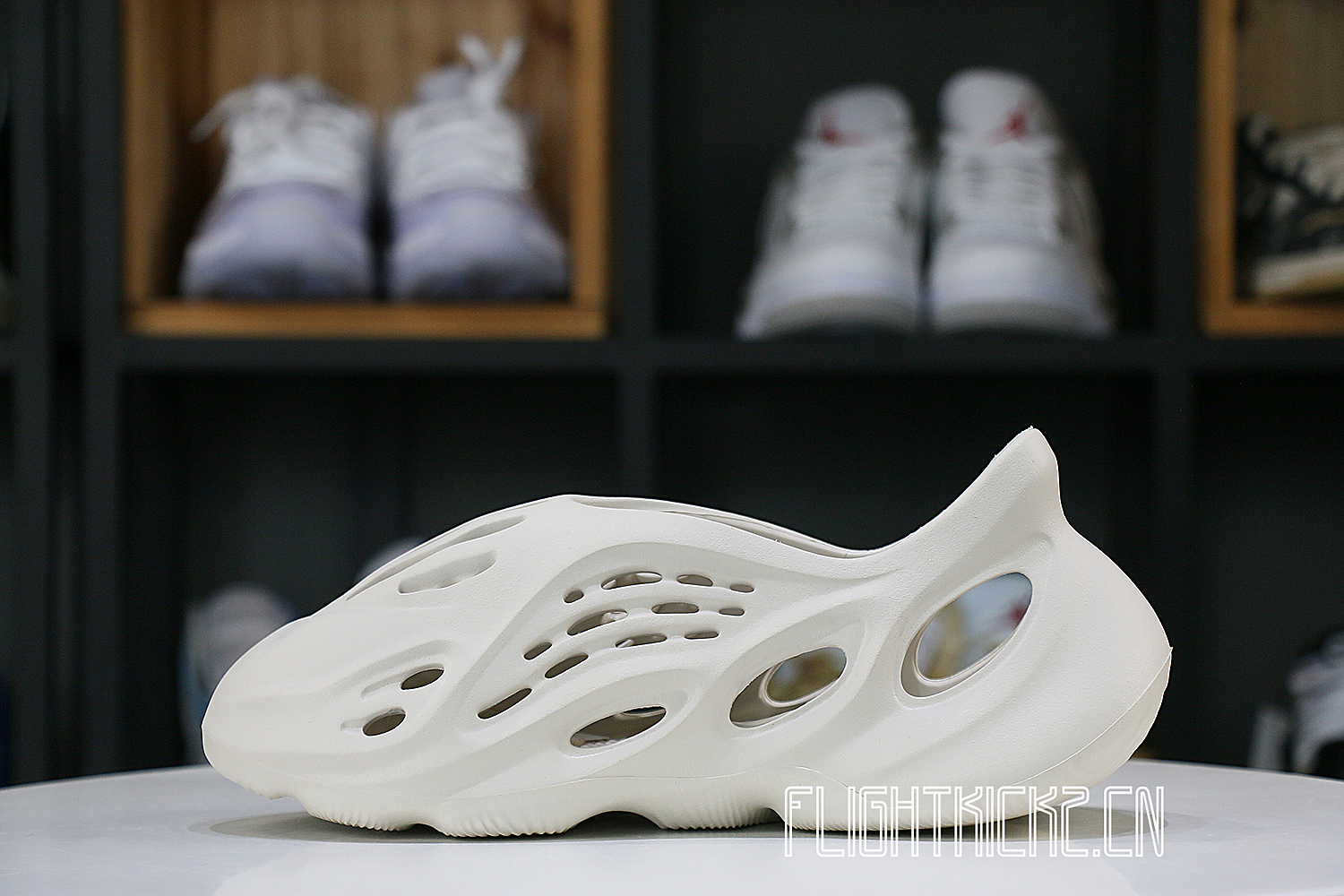 adidas Yeezy Foam RNNR Ararat （G55486骨白）