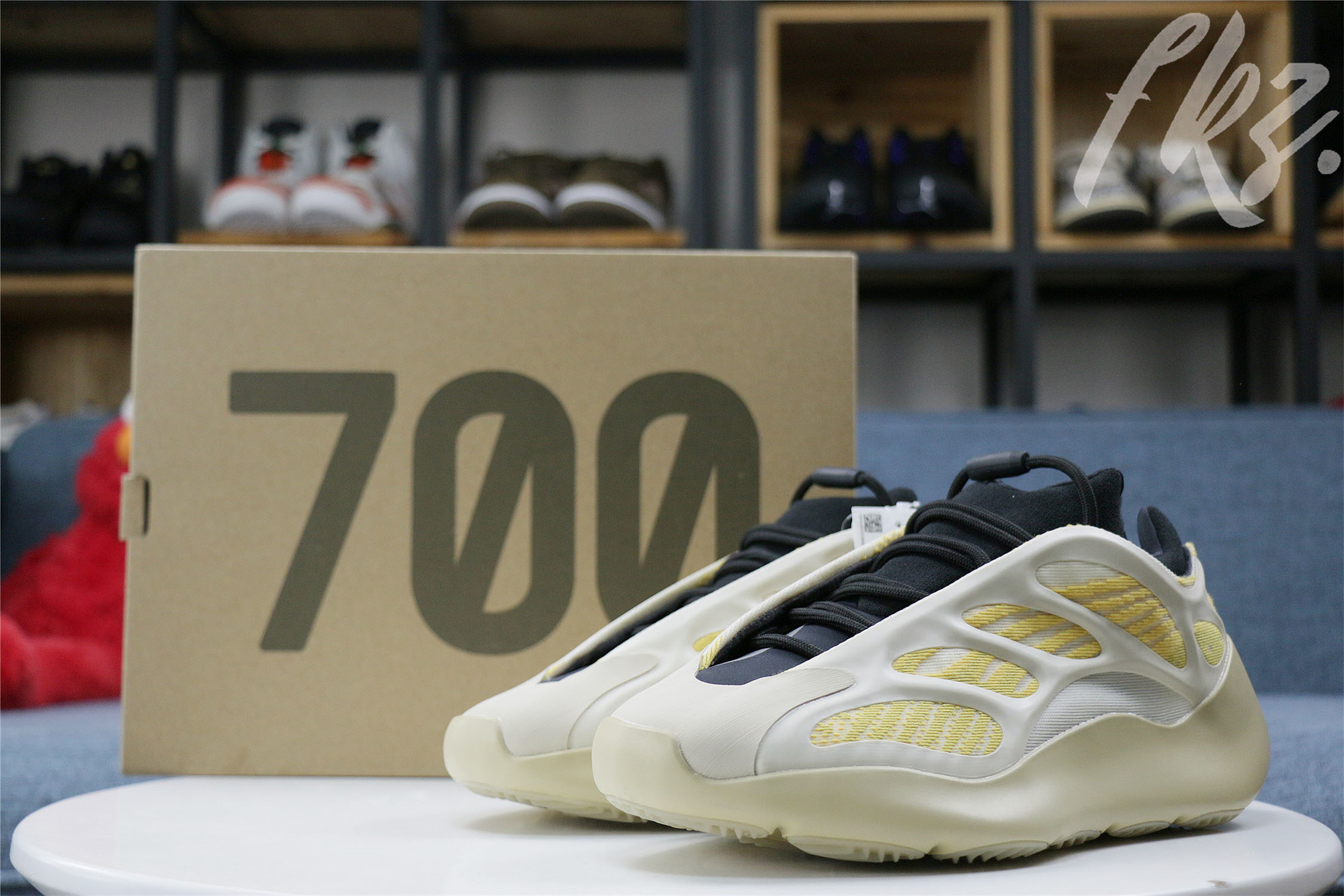 Adidas Yeezy 700 V3 Safflower