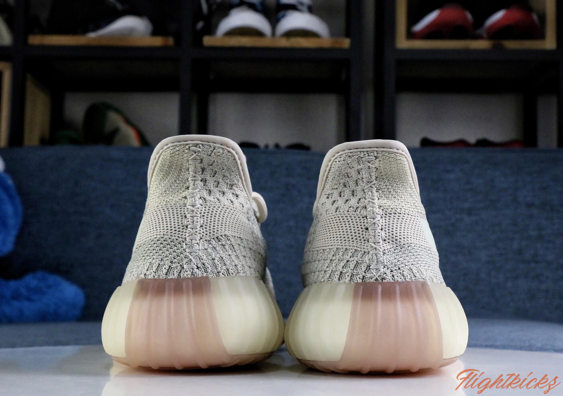 2019 Yeezy 350 V2  Citrin  None Reflective（Ln5 A1)