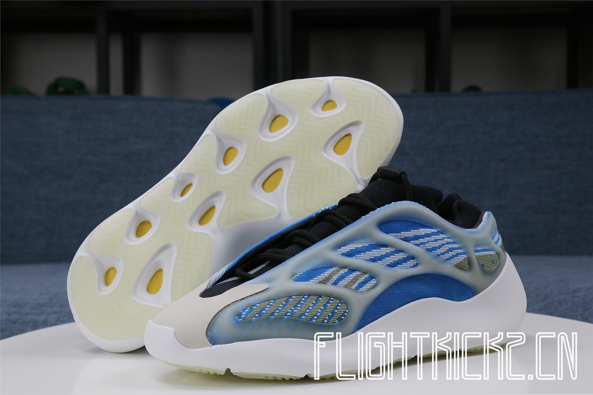 Adidas Yeezy Boost 700  Azareth”