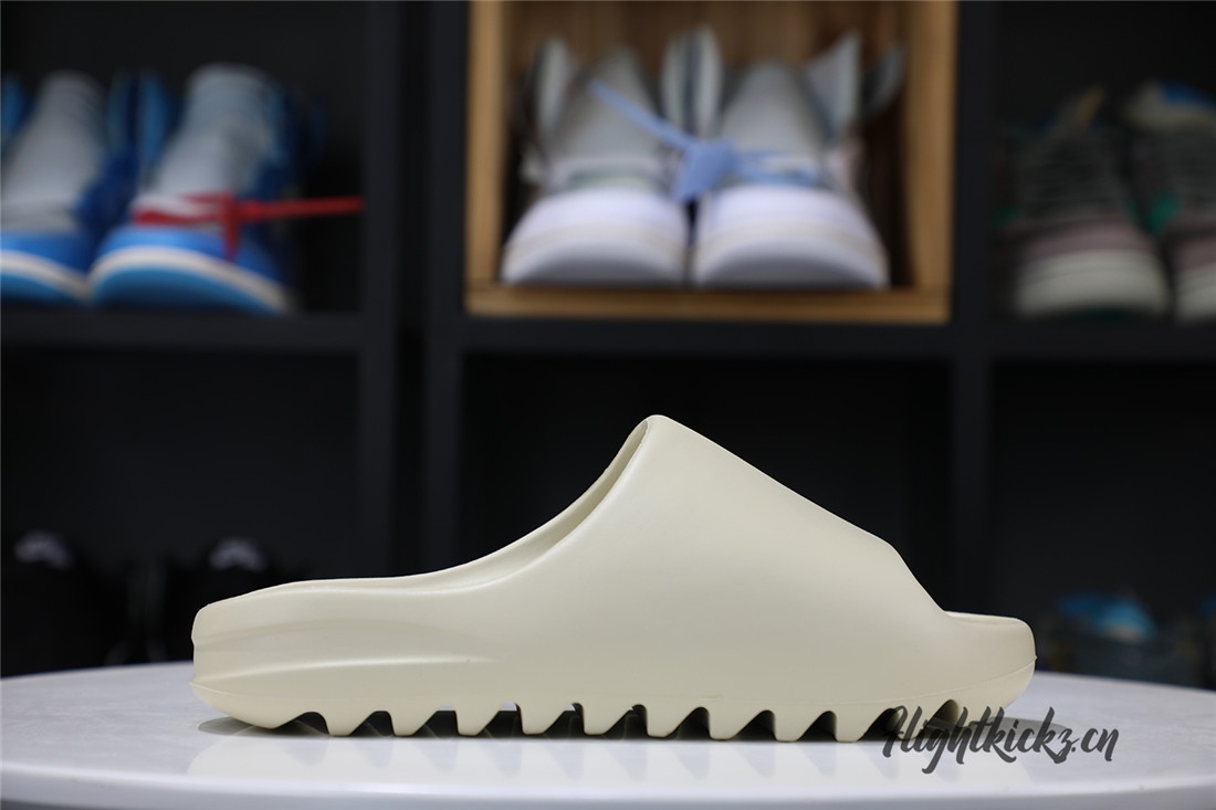 Kanye West Yeezy Slide Bone 2019（FW6345骨白）