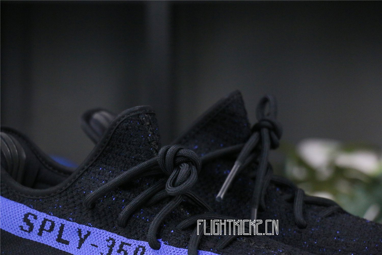 adidas Yeezy Boost 350 V2 Dazzling Blue