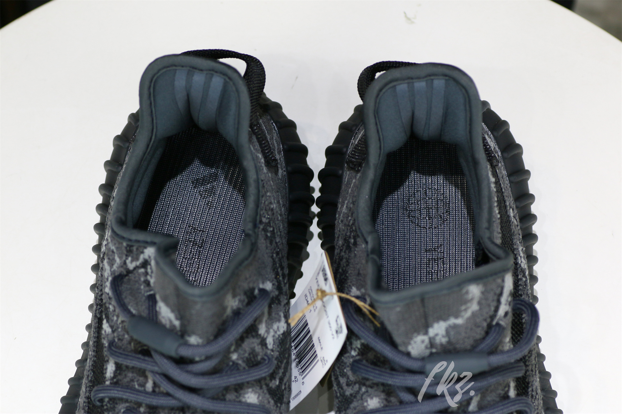 Yeezy Boost 350 V2 “Dark Salt” 2022