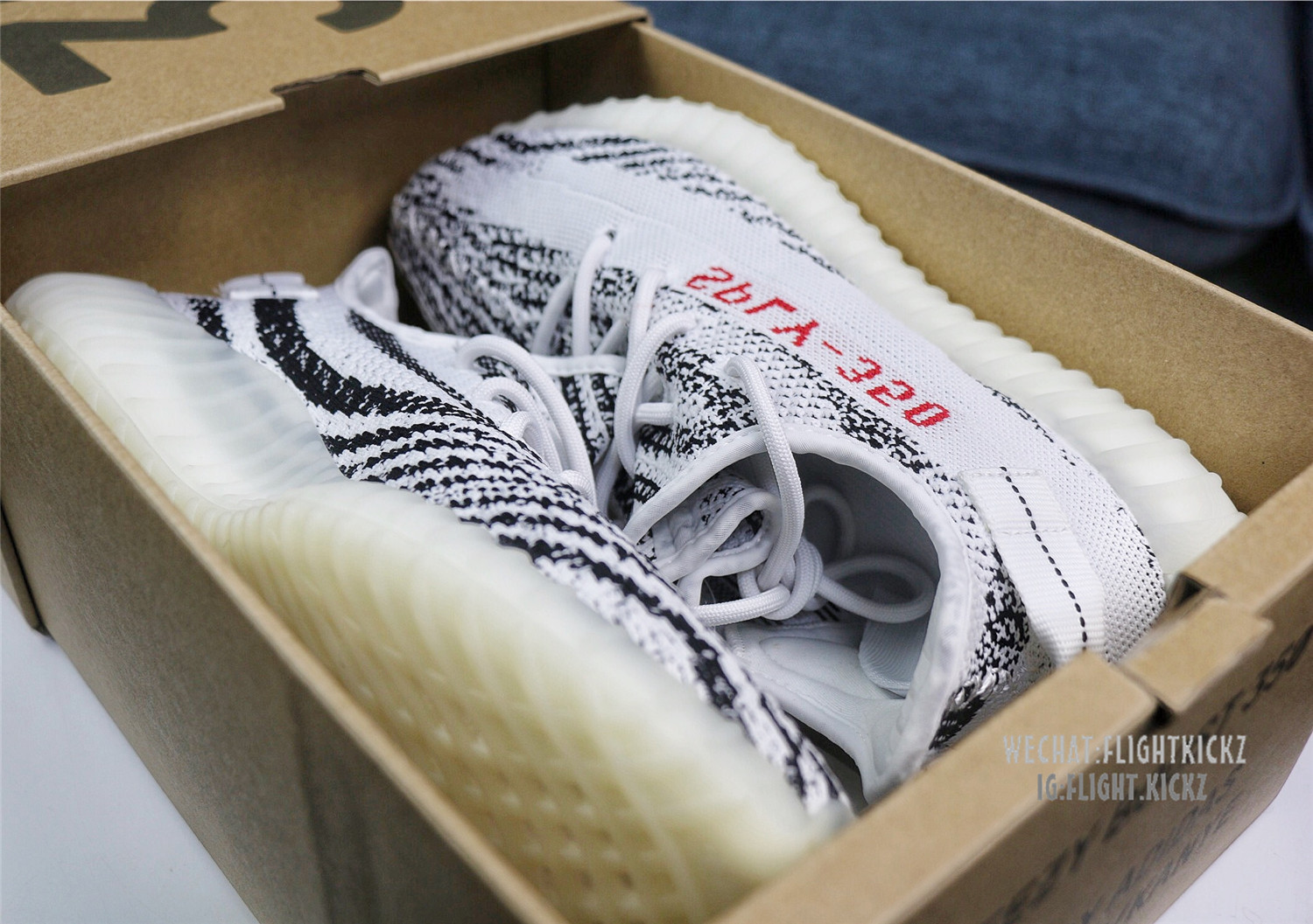 Yeezy Boost 350 V2 Zebra（Ln5 A1)