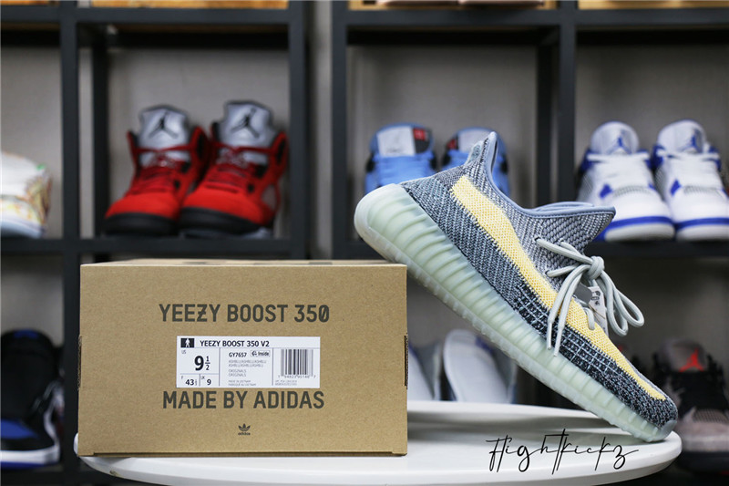 Yeezy Boost 350 V2 Ash Blue 2021