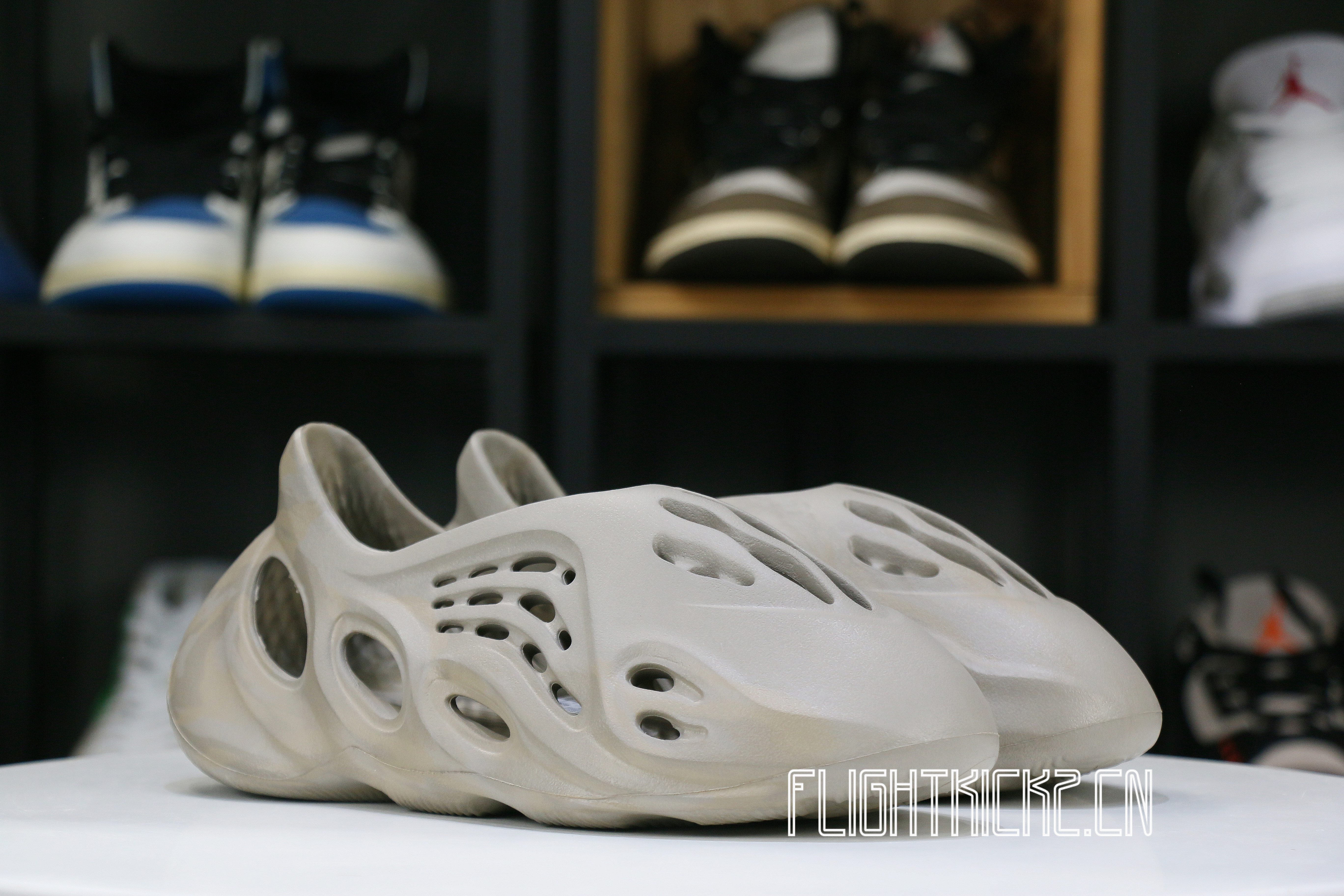 adidas Yeezy Foam RNNR Stone Sage