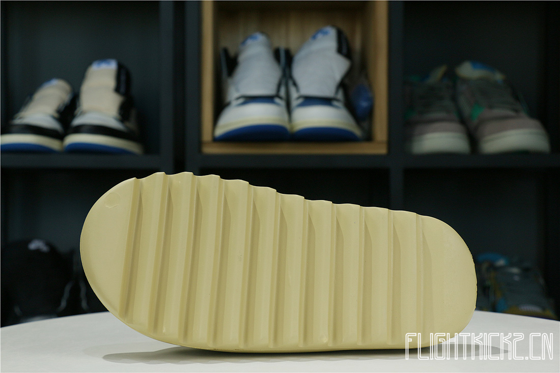 Yeezy Slides Desert Sand 2019（FW6344沙色）