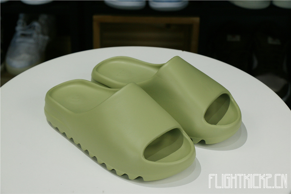 Kanye West Yeezy Slide Resin 2021（GZ5551绿）