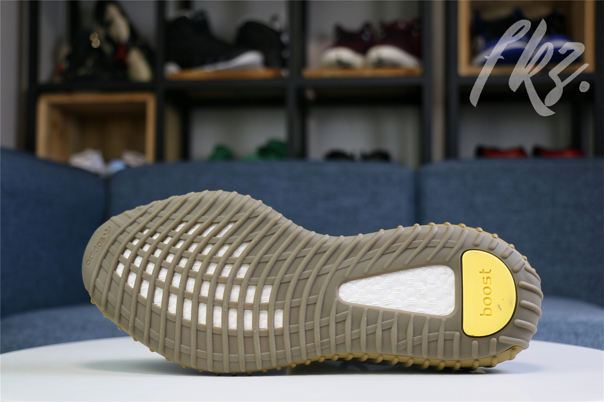 2020 Yeezy 350 V2  Earth  (Ln5 A1)