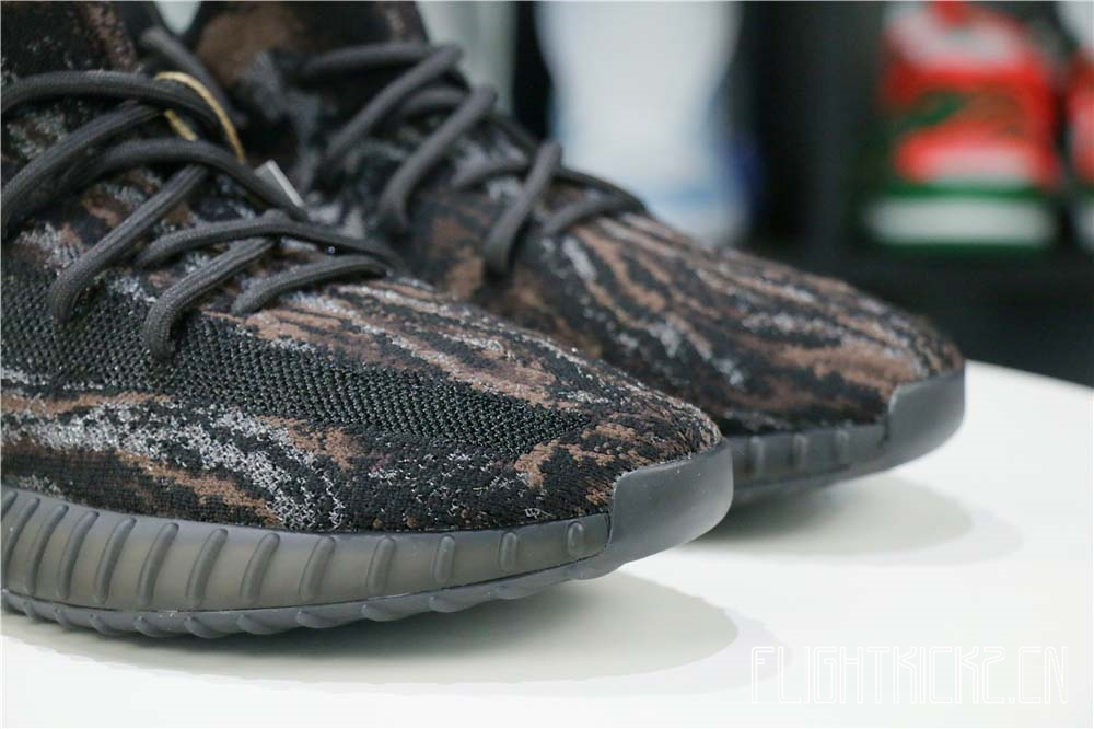 Yeezy Boost 350 V2 MX Rock(LN5 A1)