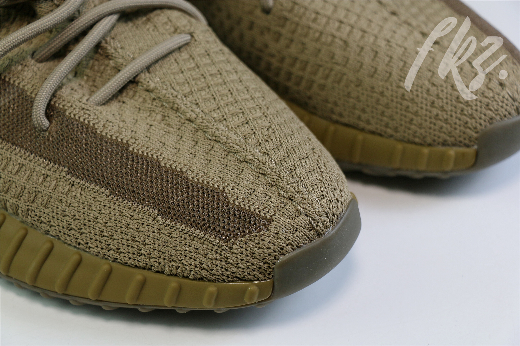 2020 Yeezy 350 V2  Earth  (Ln5 A1)