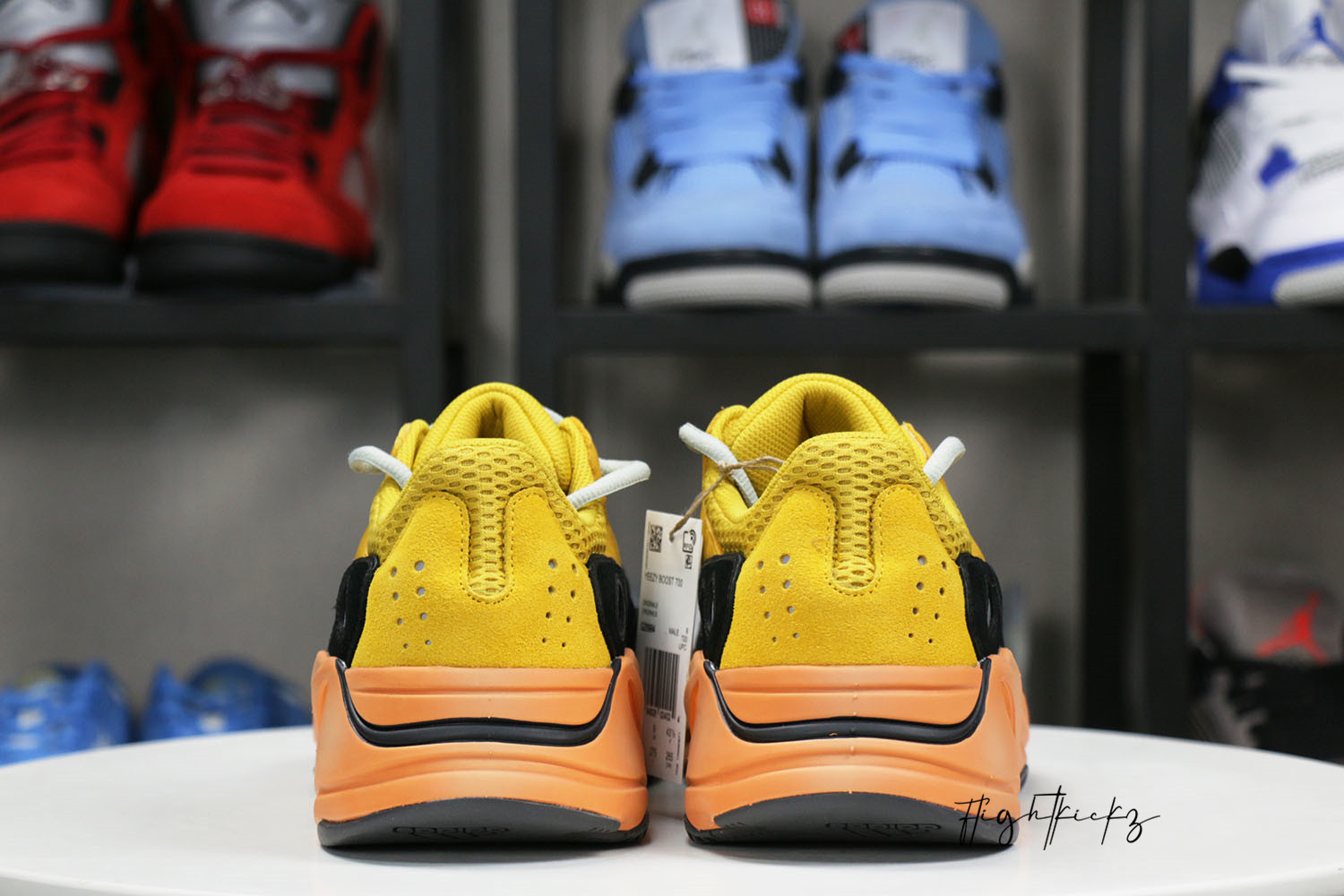 Yeezy Boost 700 Sun 2021