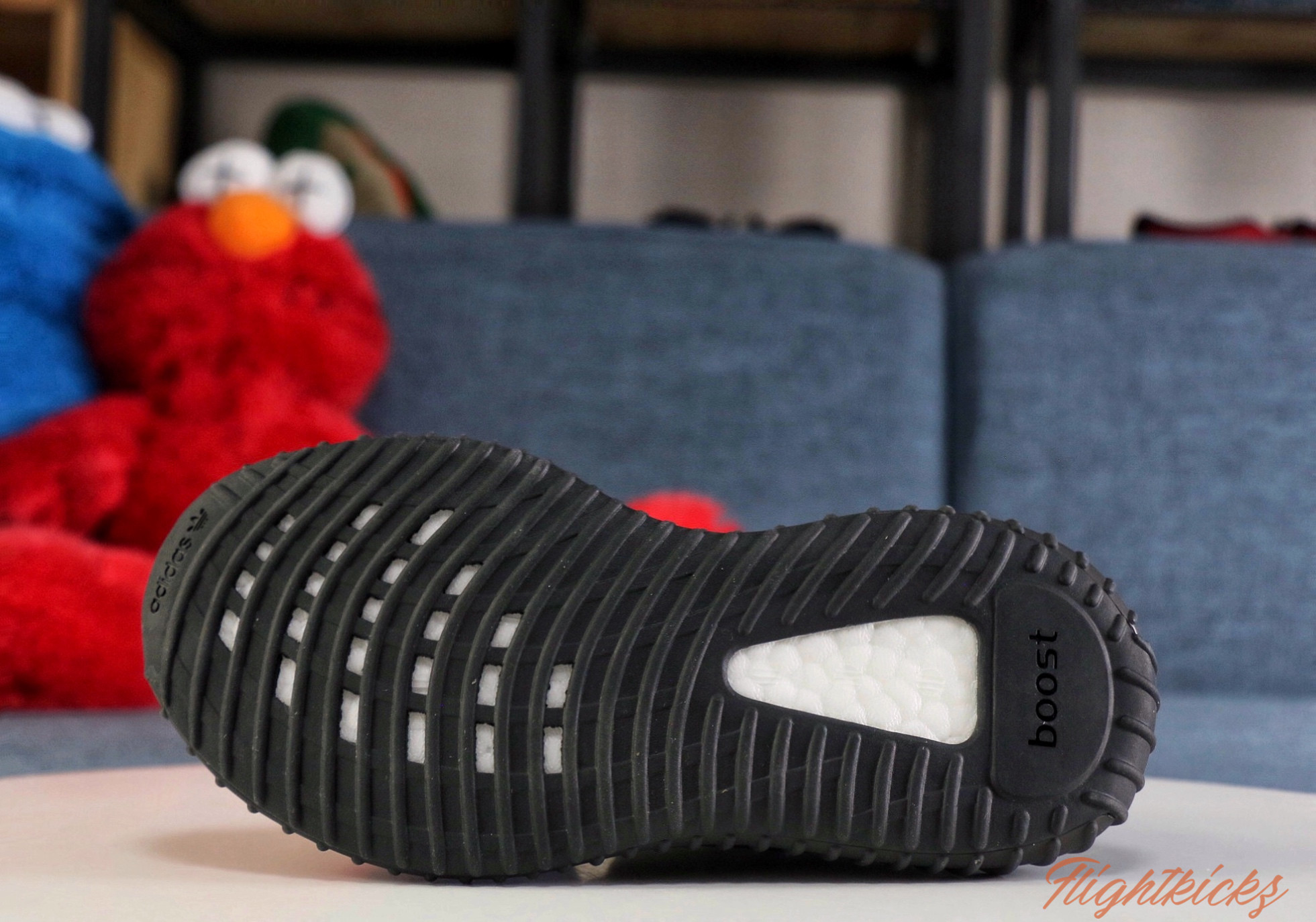 Yeezy 350 Boost   Black Static  NR Kid (Ln5 A1)