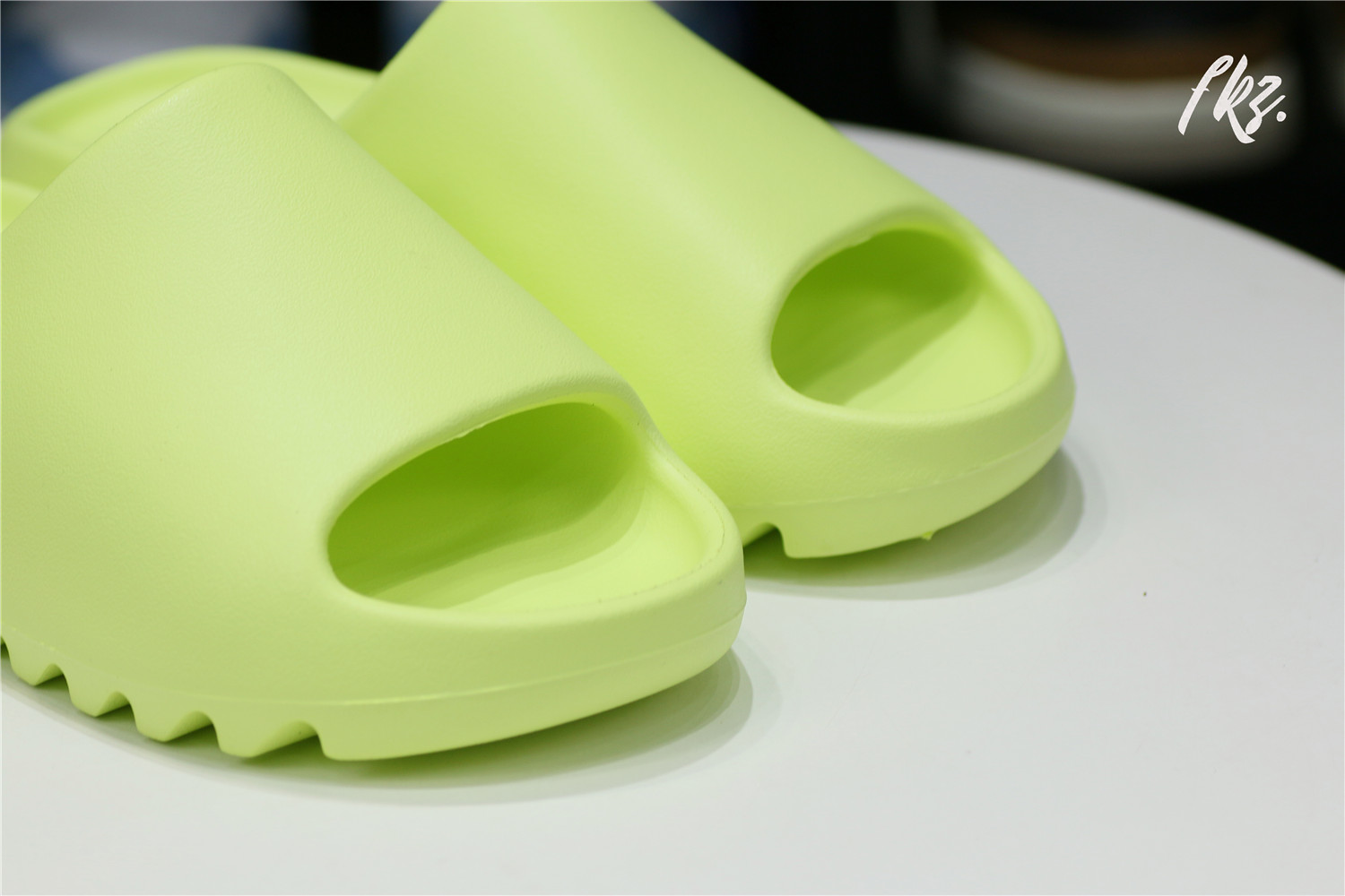 adidas Yeezy Slide Glow Green (2022) (Restock)