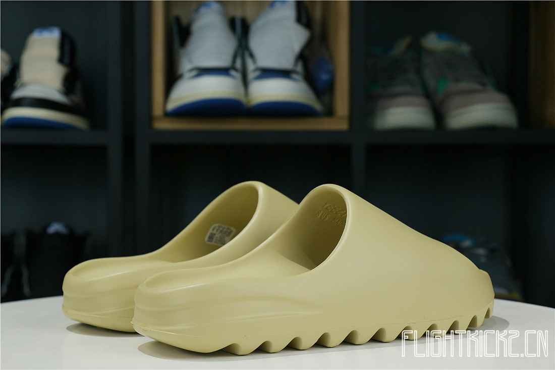 Yeezy Slides Desert Sand 2019（FW6344沙色）