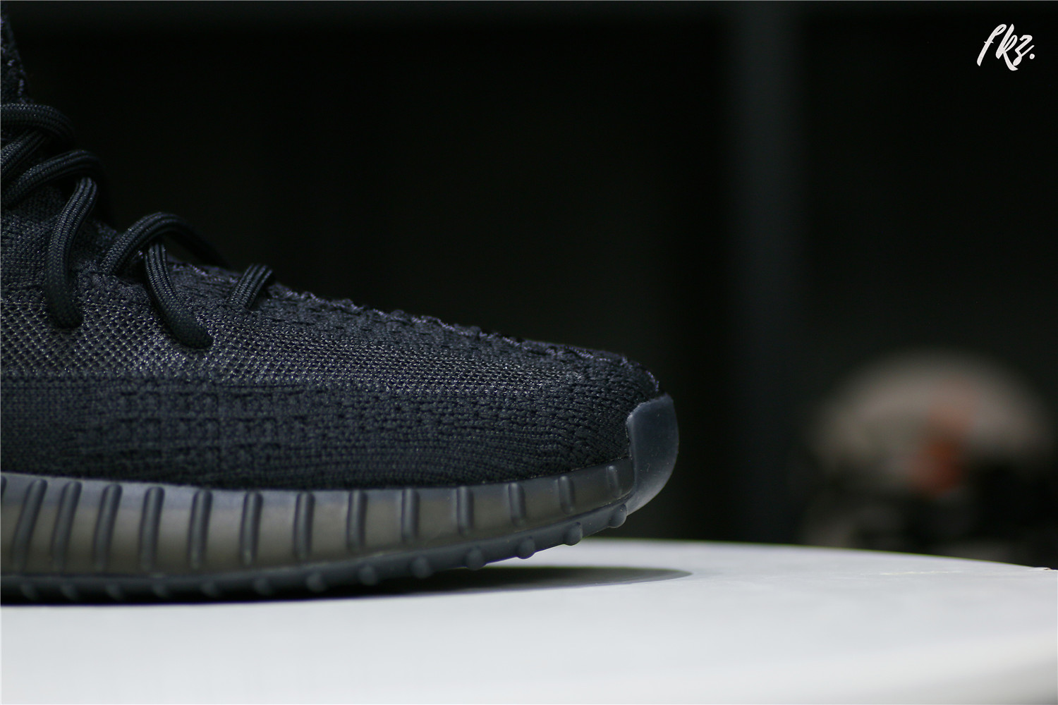 adidas Yeezy Boost 350 V2 Onyx