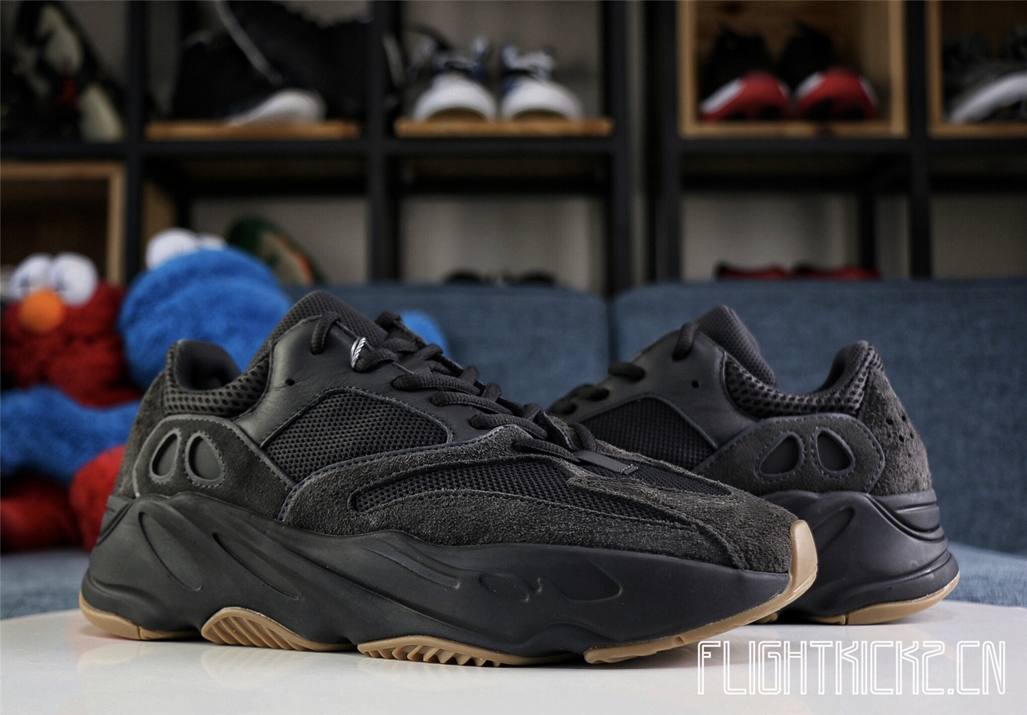 Yeezy Boost 700  Utility Black  2019