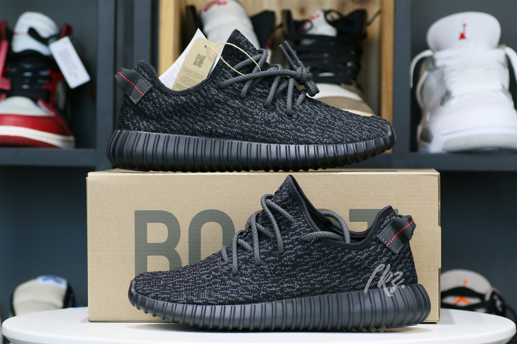 Yeezy 350 ‘Pirate Black' 2022