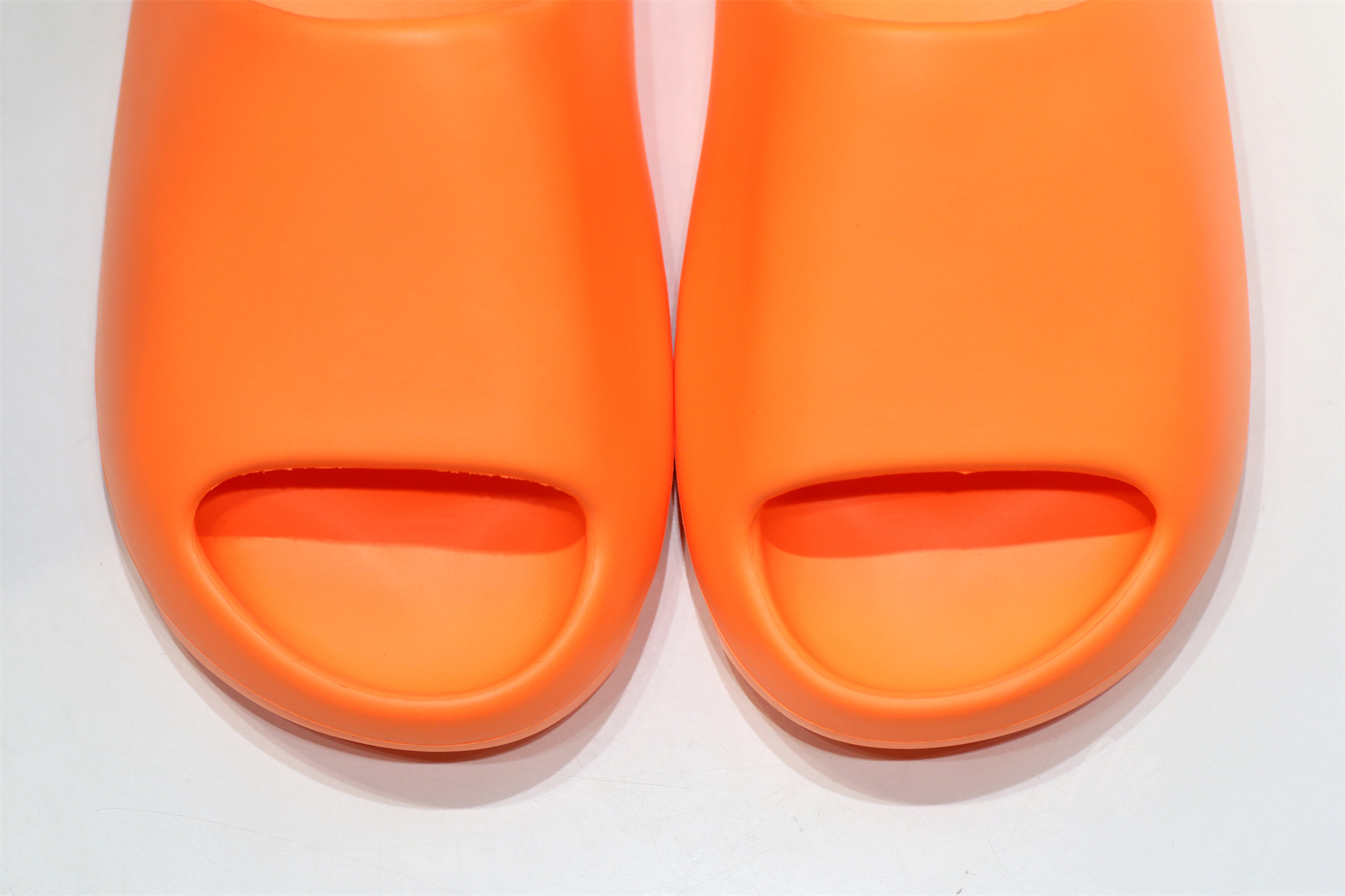 Kanye West Yeezy Slide Enflame Orange