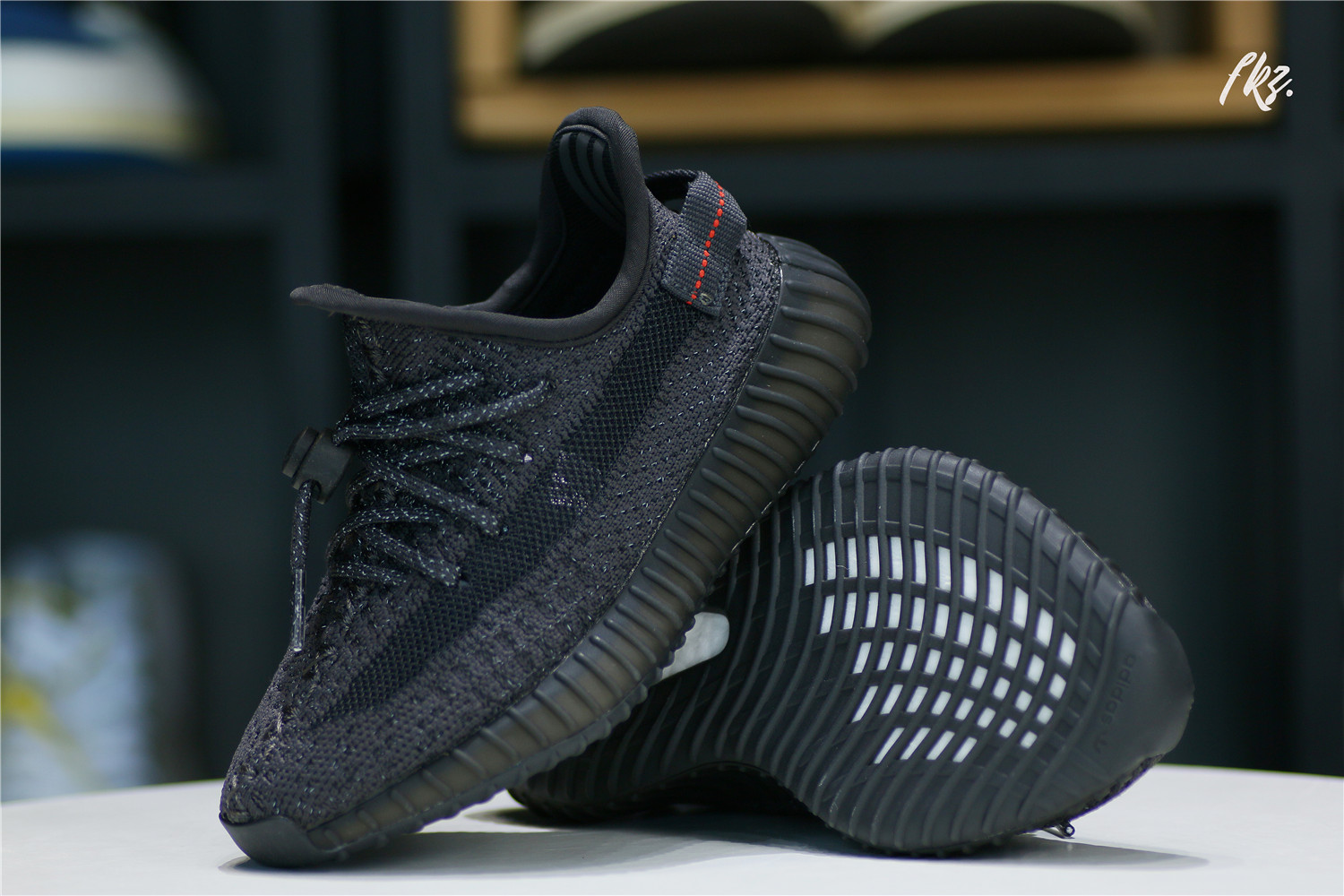 Yeezy 350 Boost V2 Black Static Black kid
