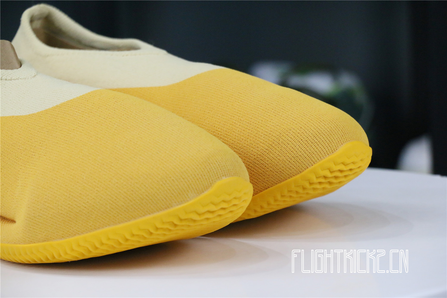 Adidas Yeezy Knit RNR Sulfur