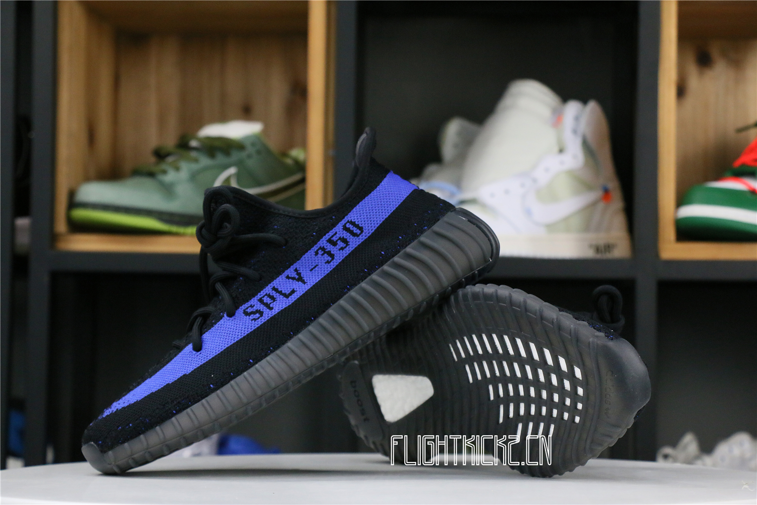 adidas Yeezy Boost 350 V2 Dazzling Blue