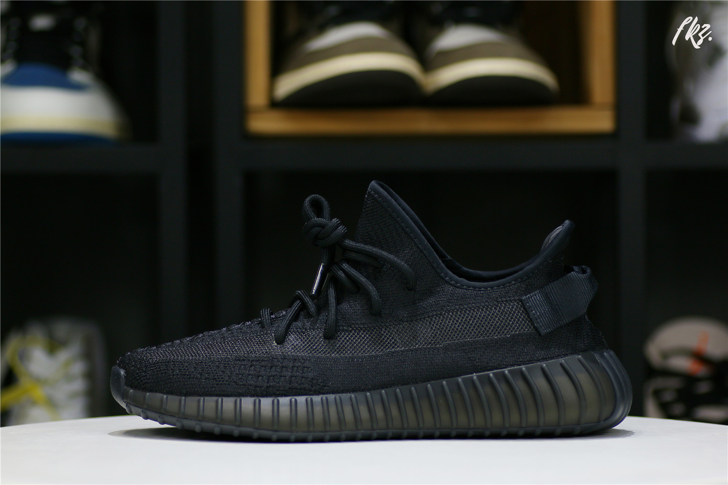 adidas Yeezy Boost 350 V2 Onyx