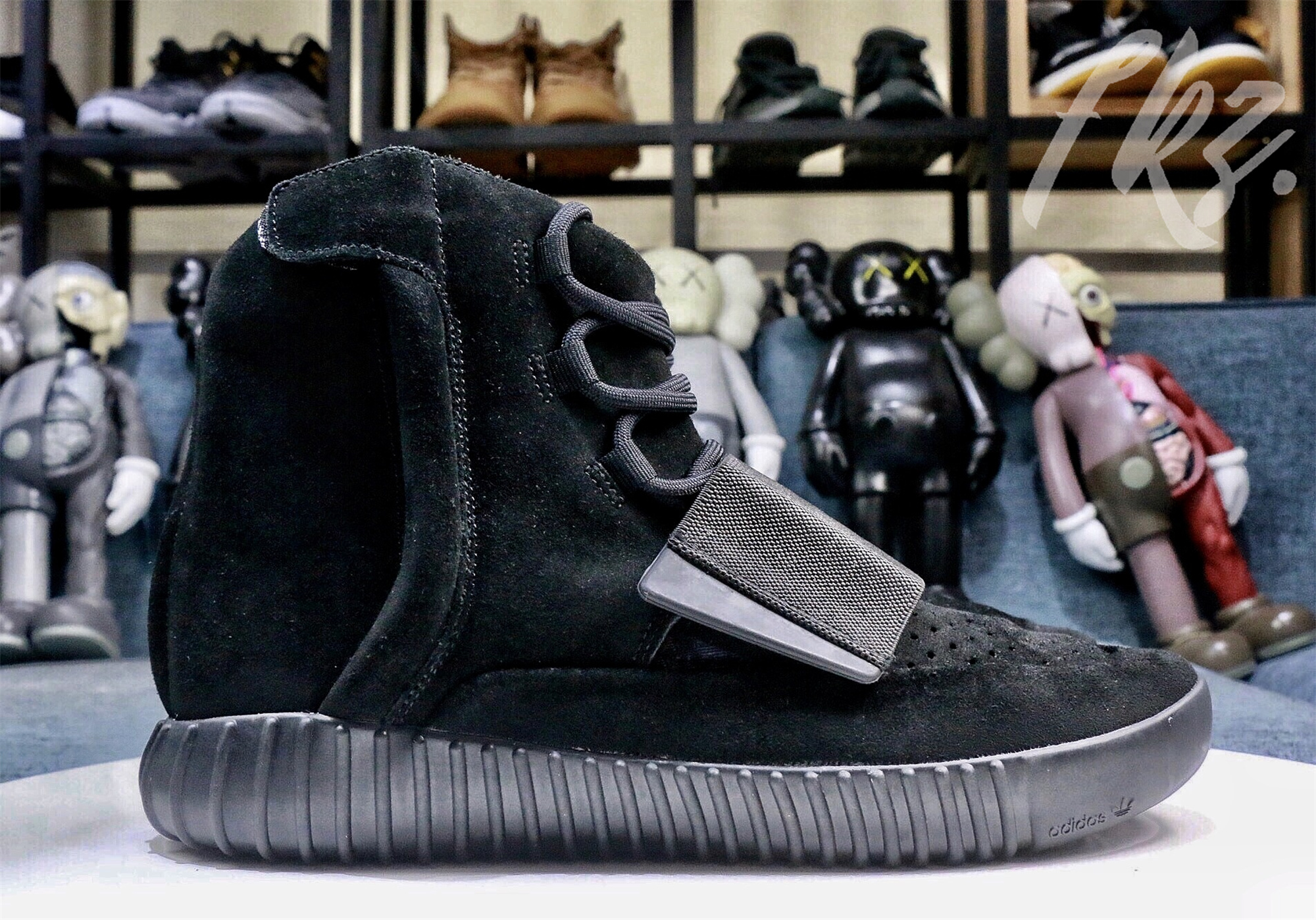Adidas Yeezy 750 Boost  Triple Black