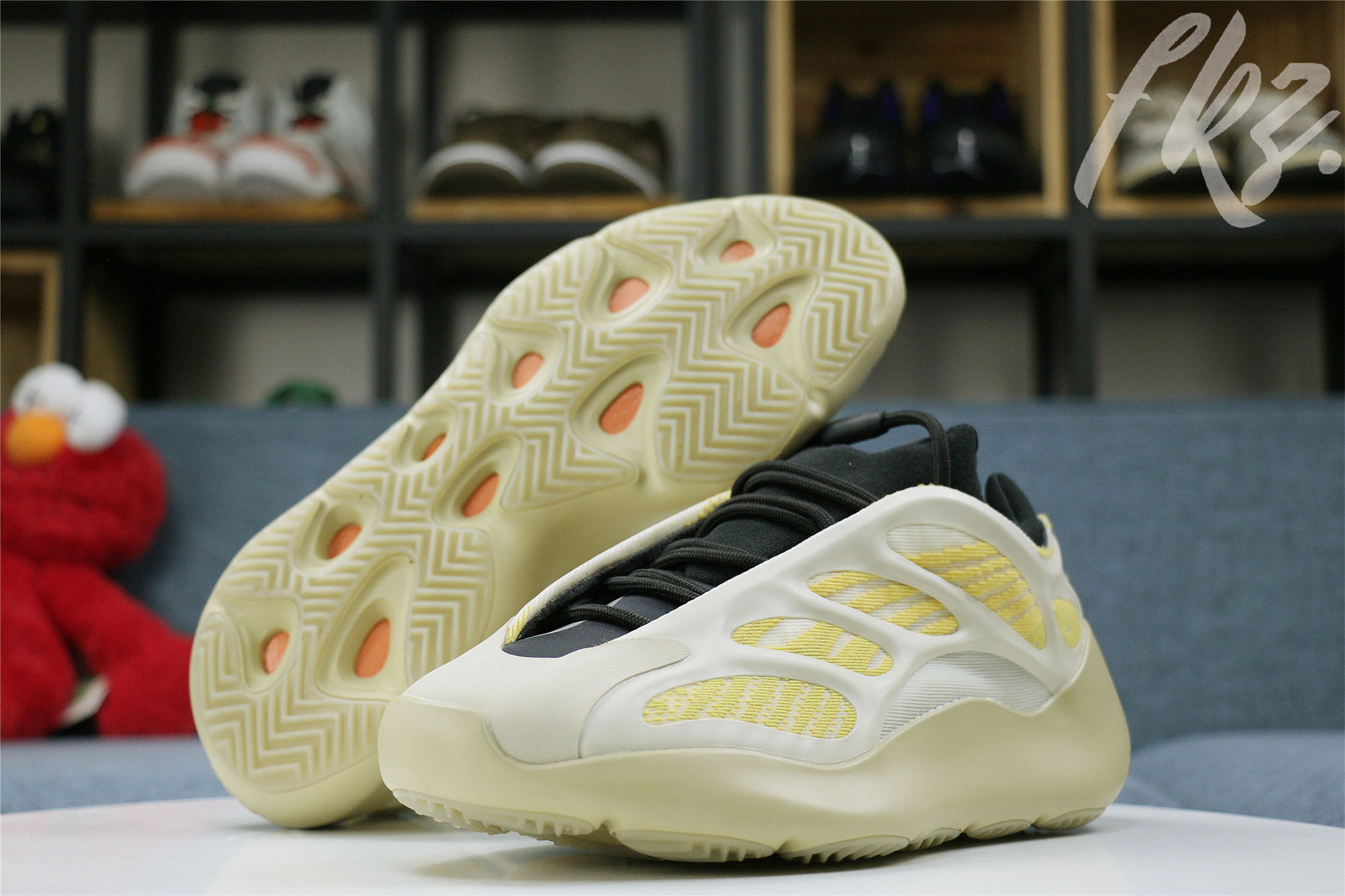 Adidas Yeezy 700 V3 Safflower