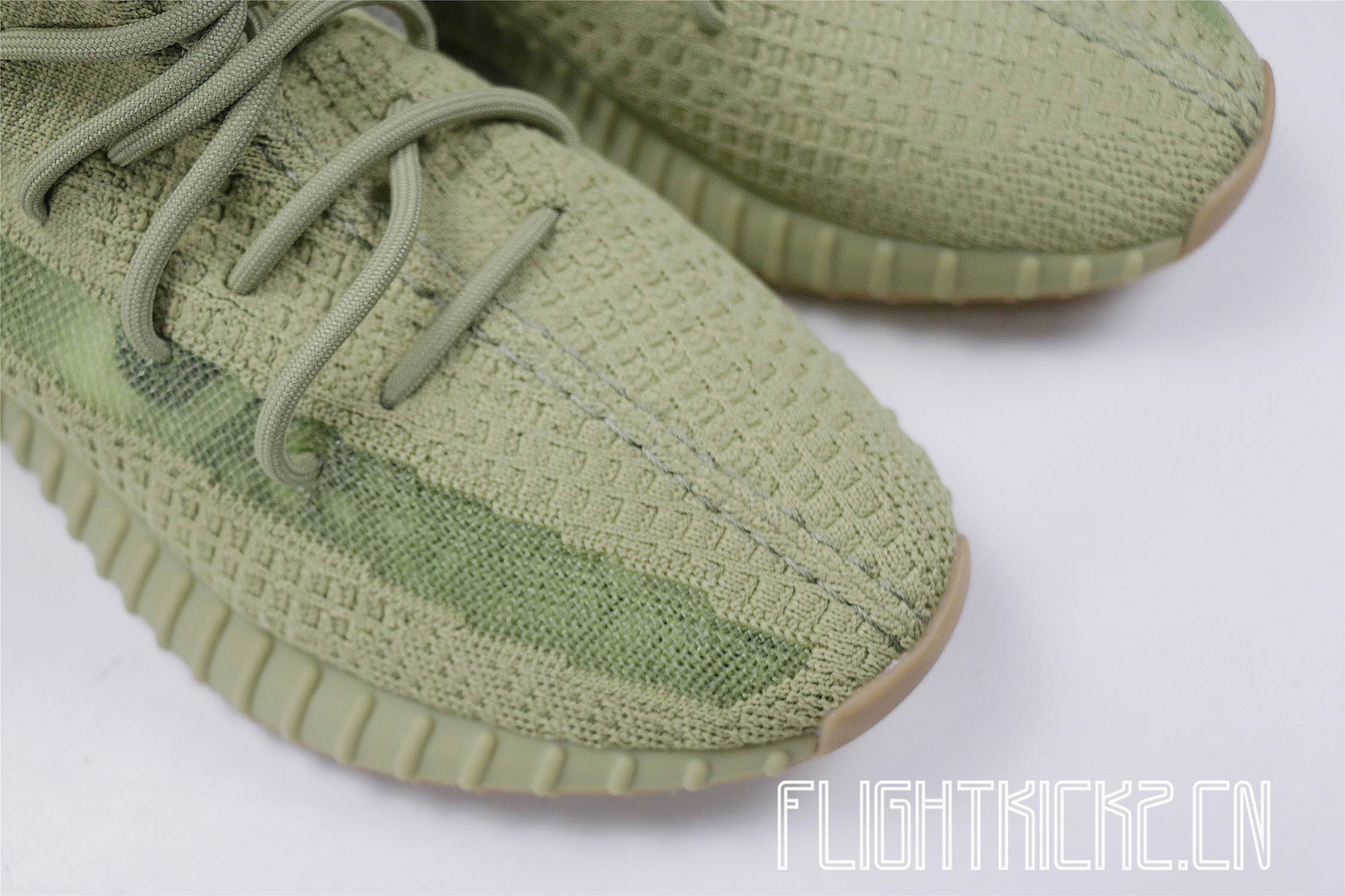 Yeezy Boost 350 V2  Sulfur  2020(LN5 A1)